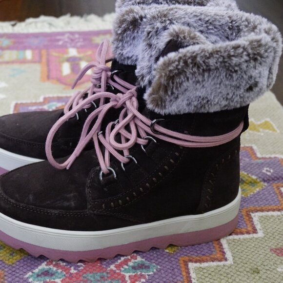 Women's Cougar Vanetta Waterproof Snow Boot, Dark Brown & Pink. Size US 7 - Picture 3 of 16